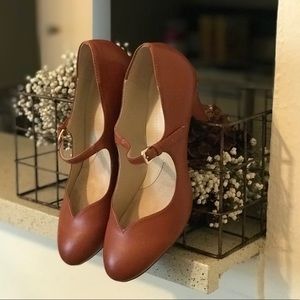Naturalizer Brown Leather Mary Jane Pump Size 8